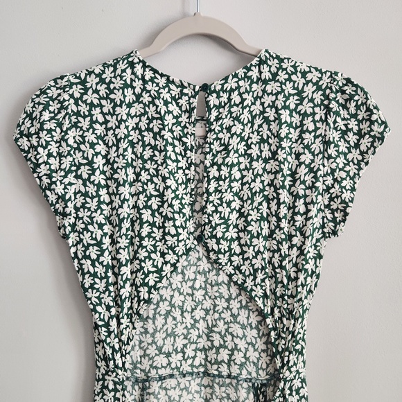 *SOLD* Reformation Gavin Dress in Midori - Size 8 - Picture 5 of 6